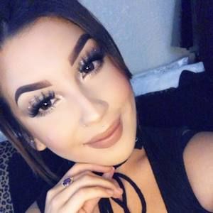 Meet your Posher, Briana